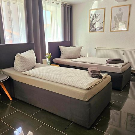 Gaesteappartement Viktoria Зинсхайм Экстерьер фото